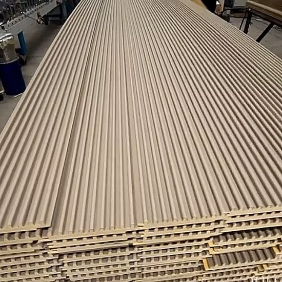 Bois massif MDF PVC laminé sur mesure de base Balançoire intérieure coulissante en bois pré-suspendue verre WPC interne conception de porte d'entrée pliante française pour salle de bain chambre à coucher